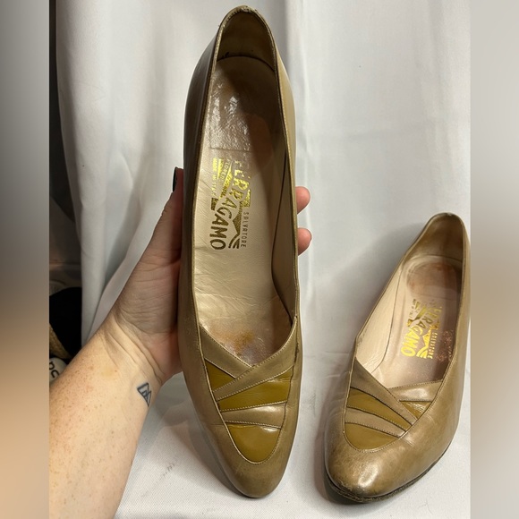 Vintage Ferragamo Leather Heels - Picture 2 of 11